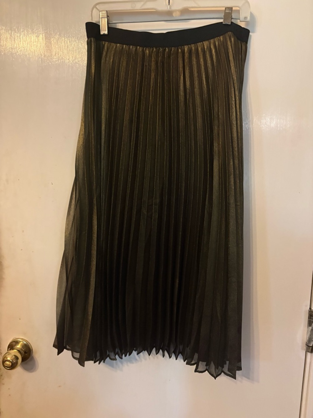 White House Black Market Pleated Metallic Copper Midi Skirt with Elastic waist